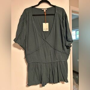 Knox Rose 2x V-neck peplum Blouse NWT